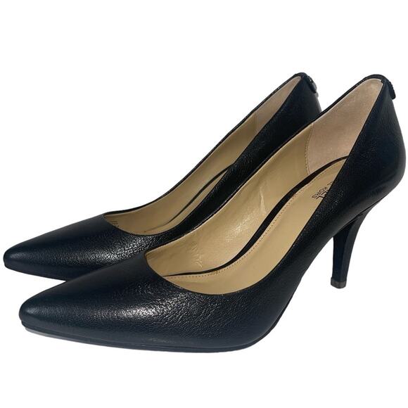 MICHAEL MICHAEL KORS Women's Black Leather Flex Leather Pump Sz 6M - Picture 1 of 5